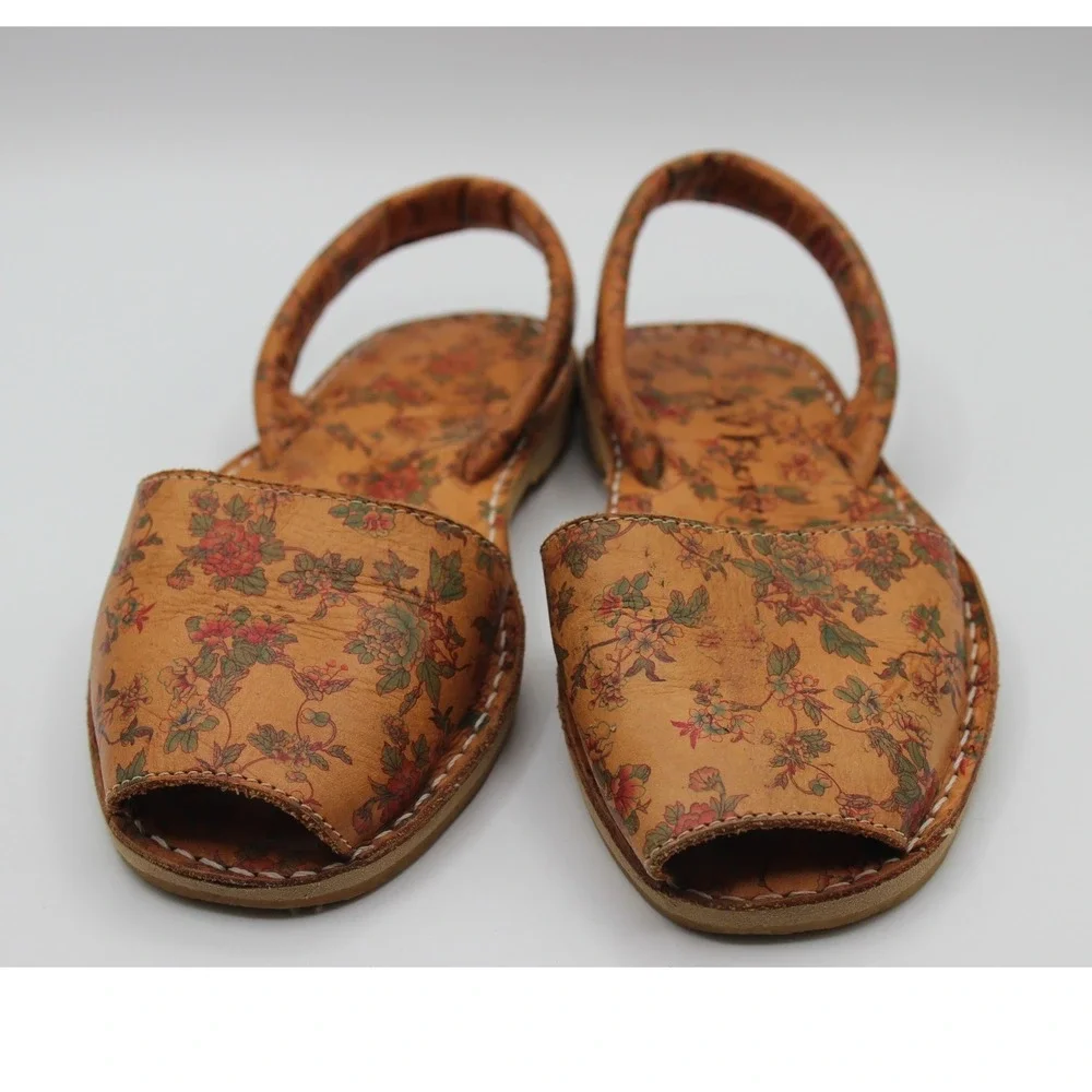 AVE‎ Artesanos Floral Leather Avarca Sandals Spanish Menorquinas Tan Peep Toe 2